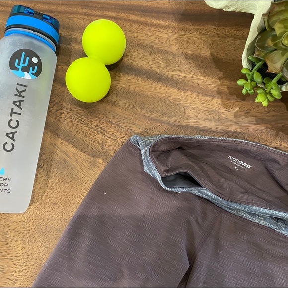 Manduka Yoga Pants - Picture 6 of 6